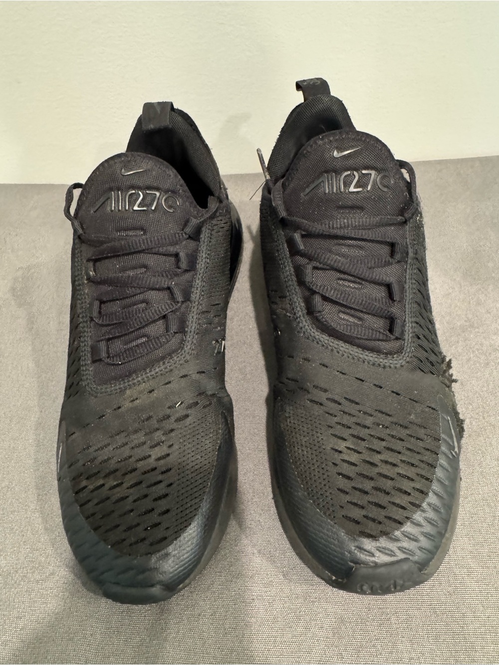 Nike Air Max 270 Black Mesh Lace-Up Low Top Men’s Athletic Sneakers Trainer 7.5